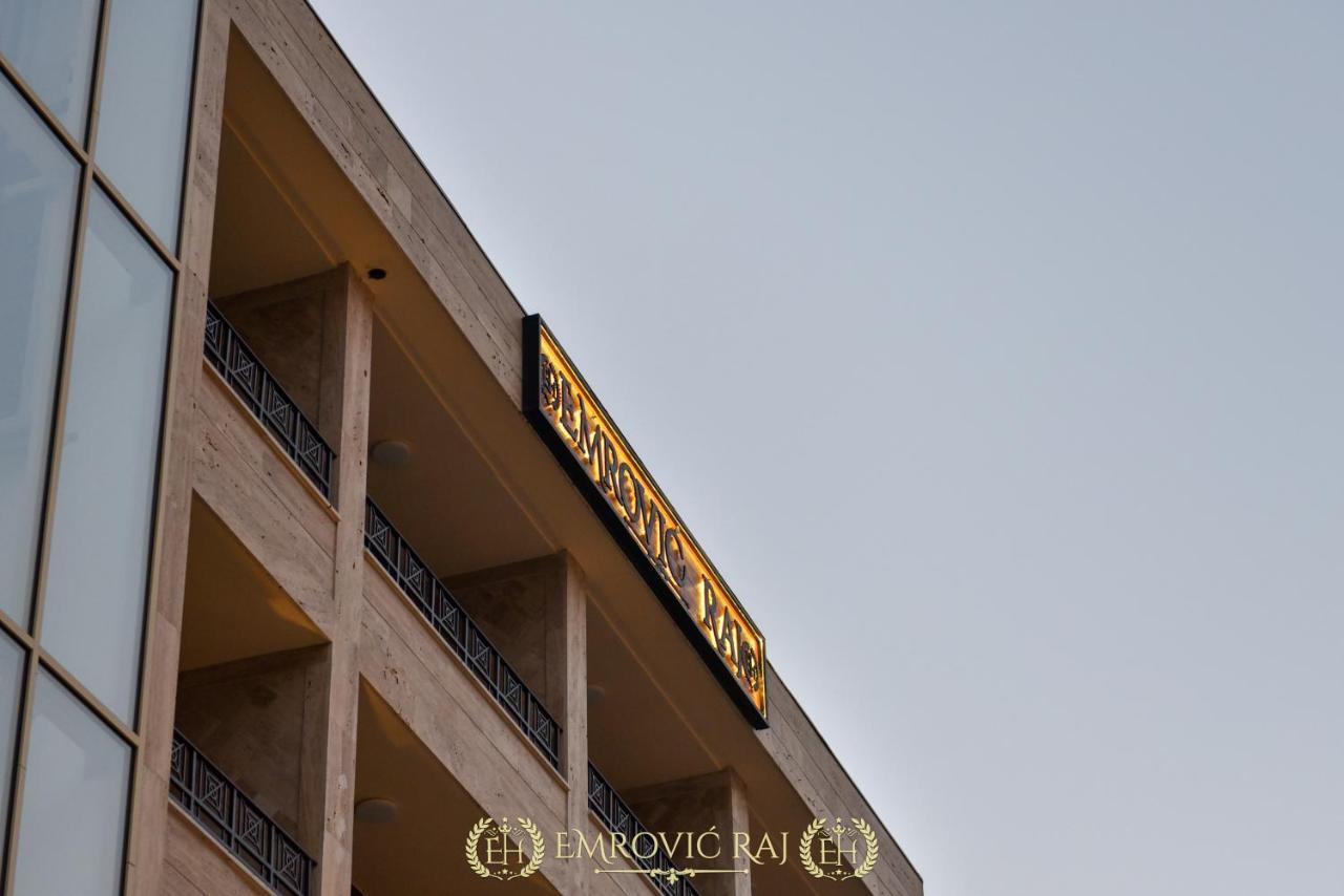 Hotel Emrovic Raj Yeni Pazar Dış mekan fotoğraf